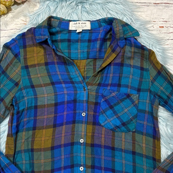 Anthropologie Cloth & Stone Shoshone plaid blue flannel button down top - Picture 7 of 9